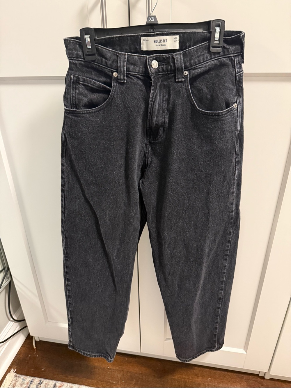 Hollister Men's Washed Black Relaxed Jeans size-W28/L30